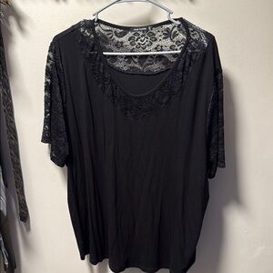 Pink Clover Black Boxy Short Sleeve Blouse